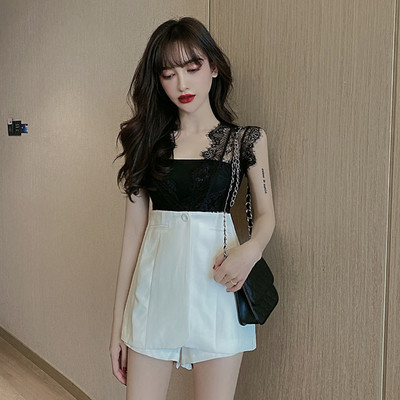 Vasaras komplekts - mežģīņu tops un šorti