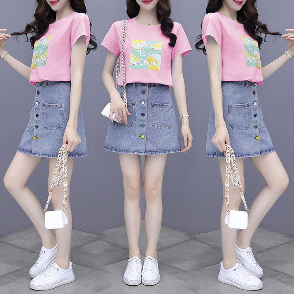 Naiste vabaaja aplikatsiooniga t-särgi ja nööpidega teksaseeliku komplekt