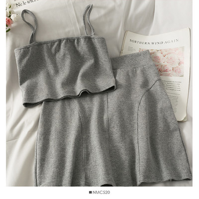 Moodne naiste komplekt kahest osast - lühike seelik ja topp