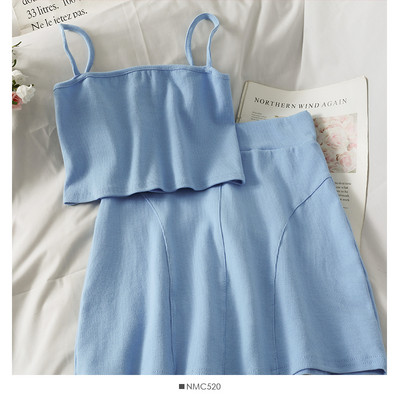 Moodne naiste komplekt kahest osast - lühike seelik ja topp