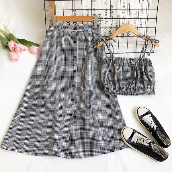 Naiste kaheosaline ruuduline komplekt topi ja pika seelikuga