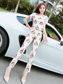 Moodne suvine komplekt - värvitrükiga pluus ja pikad püksid