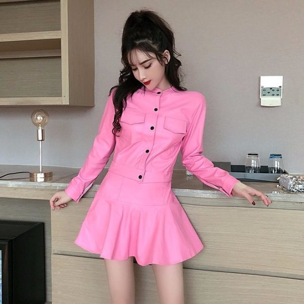 Uue mudeli kevadkomplekt - jope ja lõikega seelik