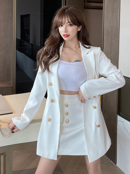 Új tavaszi-őszi női öltöny - kabát és szoknya arany gombokkal