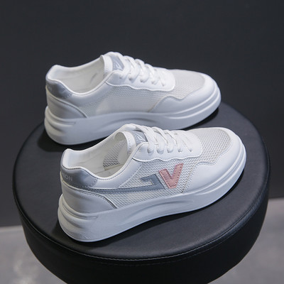 Naiste vabaaja tossud võrgu ja paeltega