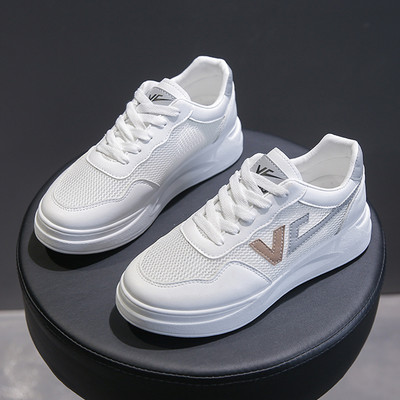 Naiste vabaaja tossud võrgu ja paeltega