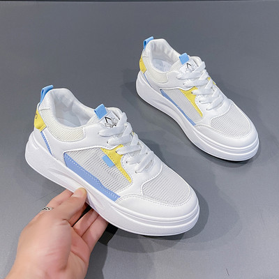 Naiste vabaaja tossud võrgu ja paeltega