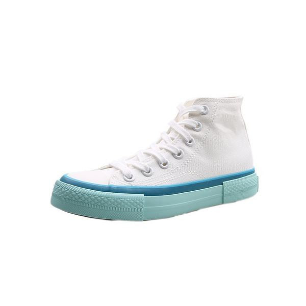 Lameda tallaga tekstiilist tossude uus mudel naistele