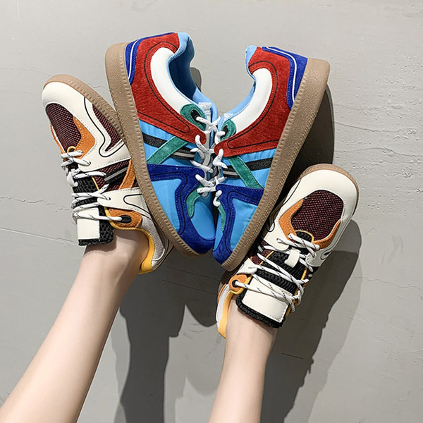 Ikdienas kedas sievietēm no eko ādas un sieta auduma