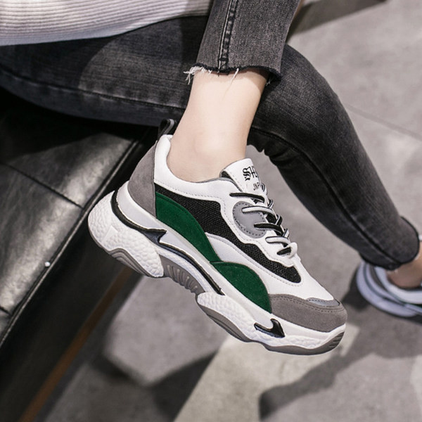 Φθινοπωρινά αθλητικά παπούτσια από οικο σουέτ με τραχιά σόλα