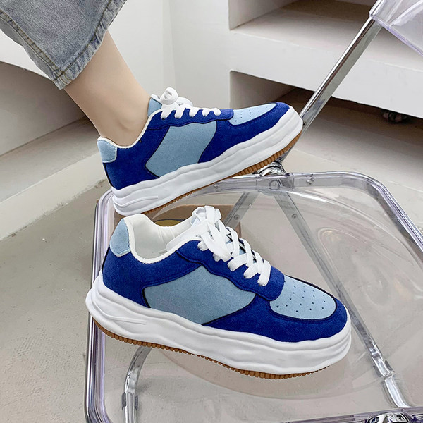 Sieviešu kedas ar biezām zolēm un šņorēm - trīs krāsās