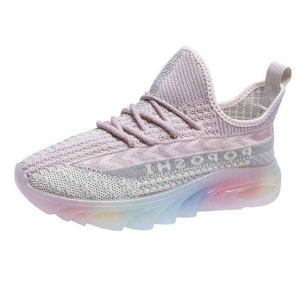 Naiste suvised hingavad tossud, millel on paelad ja tikitud kiri