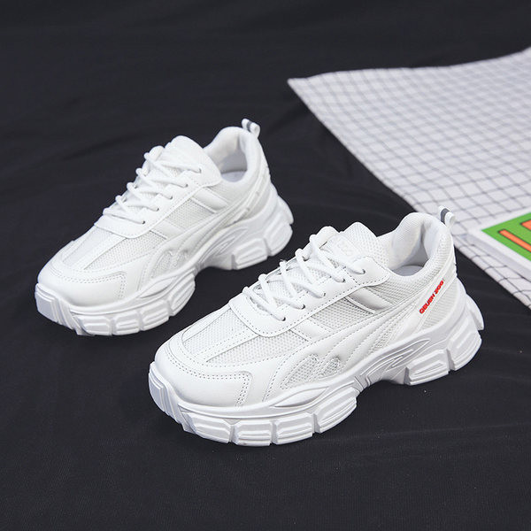 Έκο δερμάτινα αθλητικά παπούτσια με τραχιά σόλα και κορδόνια για γυναίκες