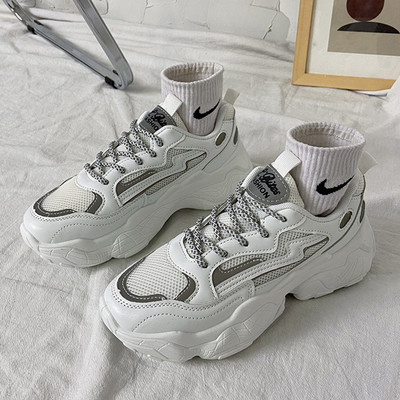 Öko-nahast ja võrkkangast igapäevased tossud