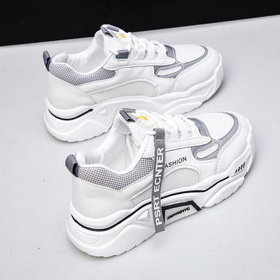 Jauns sieviešu kedu modelis ar izšuvuma uzrakstu un saitēm