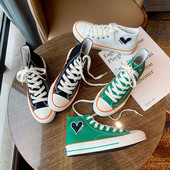 Vabaaja naiste kõrged tossud mitmes värvitoonis südametikandiga