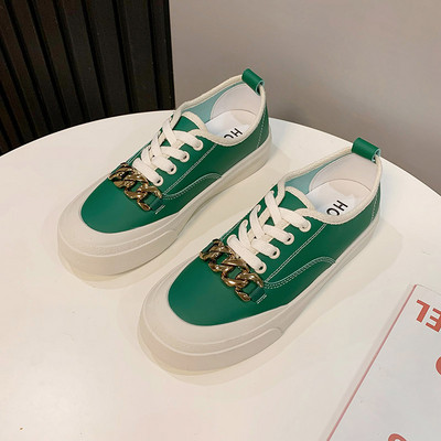 Naiste vabaaja tossud tekstiilist, paelte ja lameda tallaga