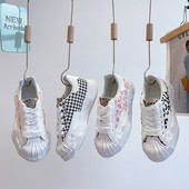 Ikdienas sieviešu kedas ar dzīvnieku apdruku un saitēm