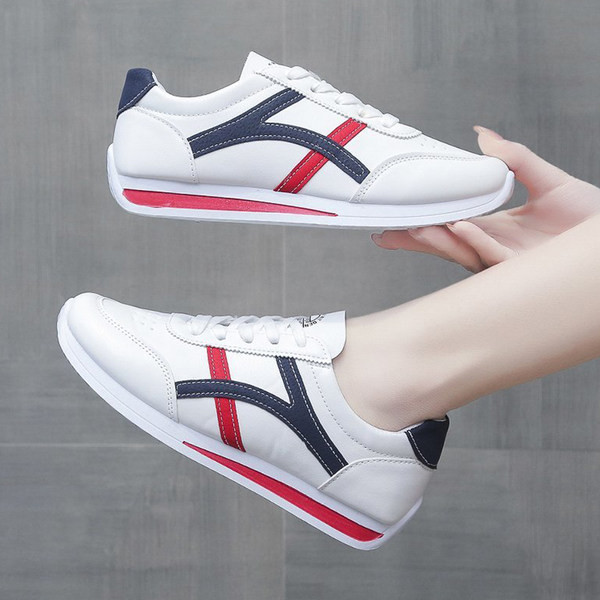 Vienkāršs sieviešu kedu modelis no eko ādas