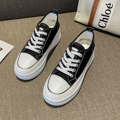 Naiste tekstiilist paeltega tossud