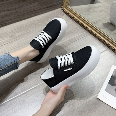 Naiste tekstiilist kõrge platvormi ja paeltega tossud