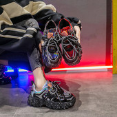 Moodsad tossud krobelise talla ja läikiva efektiga