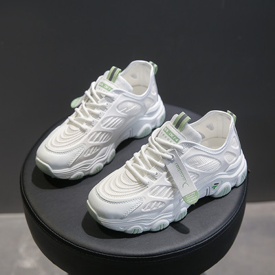 Kareda talla ja paeltega ümardatud mustriga naiste tossud