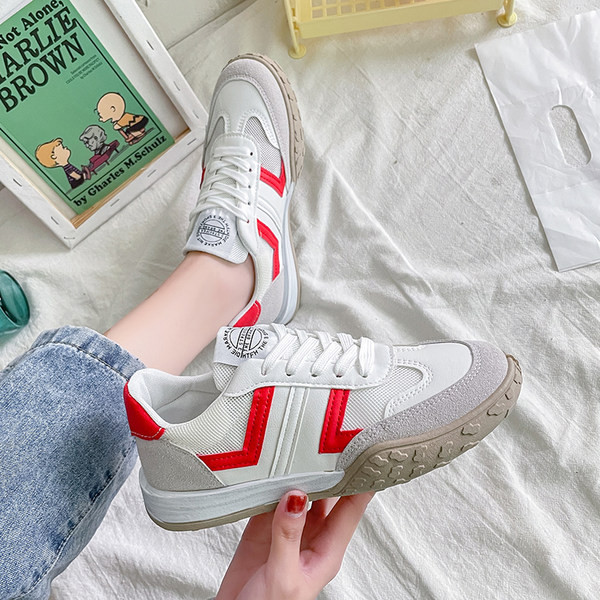 Naiste vabaaja paeltega hingavad tossud - mitut värvi