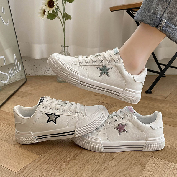 Lameda tallaga vabaajalised kunstnahast tossud