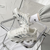 Kareda tallaga naiste võrktossud - kolmes värvitoonis