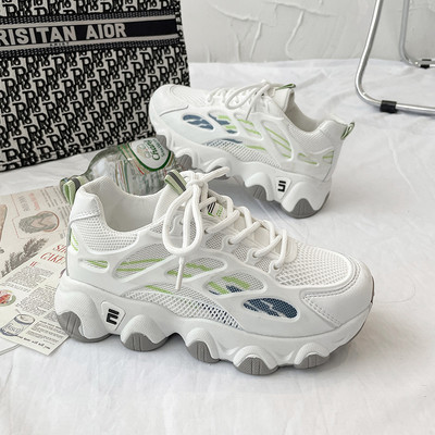 Kareda tallaga naiste võrktossud - kolmes värvitoonis