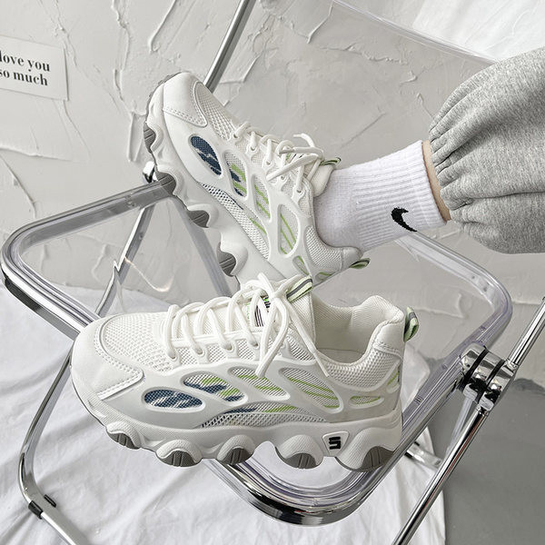 Kareda tallaga naiste võrktossud - kolmes värvitoonis