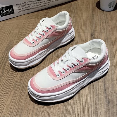 Sieviešu kedas ar augstām zolēm un šņorēm piemērotas ikdienas lietošanai