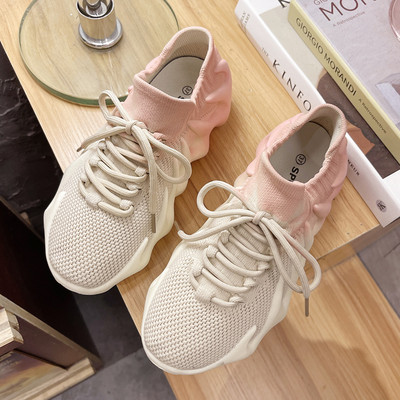 Moodsad kareda tallaga võrktossud naistele