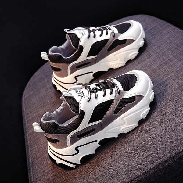 Női sport-alkalmi tornacipő durva talppal