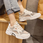 Kevad-suvised tossud võrkkangast ja tikitud karikakrast