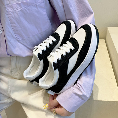 Naiste vabaaja tossud paeltega – mitmes värvitoonis