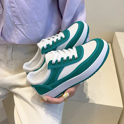 Naiste vabaaja tossud paeltega – mitmes värvitoonis