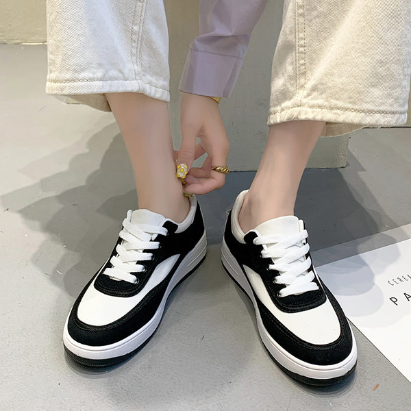 Naiste vabaaja tossud paeltega – mitmes värvitoonis