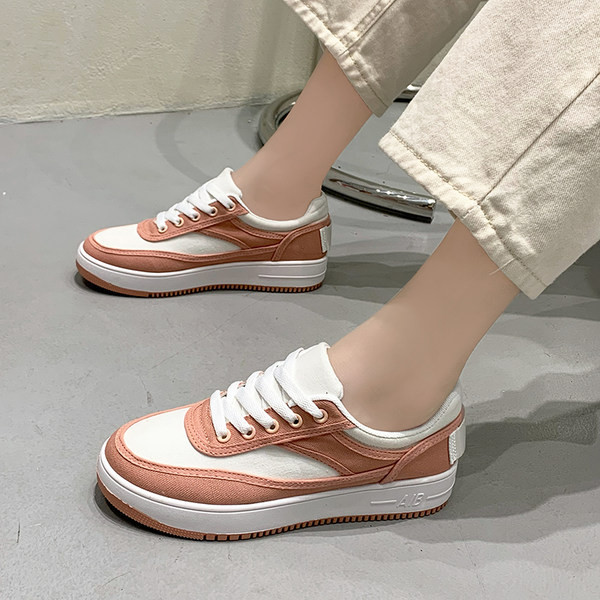 Naiste vabaaja tossud paeltega – mitmes värvitoonis