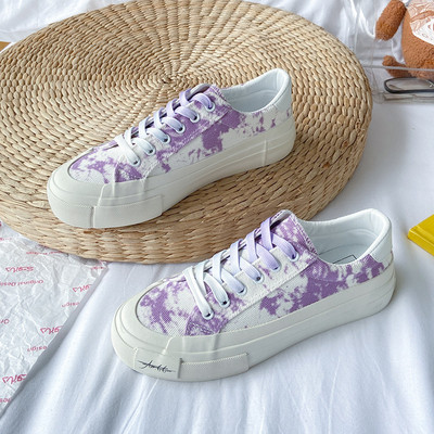 Naiste vabaaja tossud värvilise prindi ja paeltega