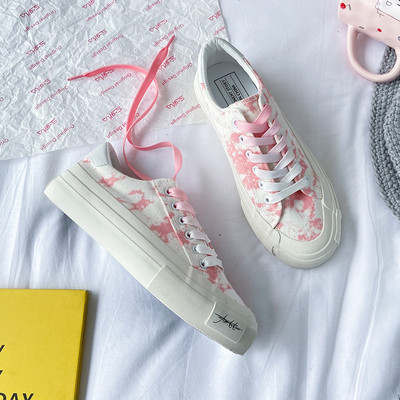 Naiste vabaaja tossud värvilise prindi ja paeltega