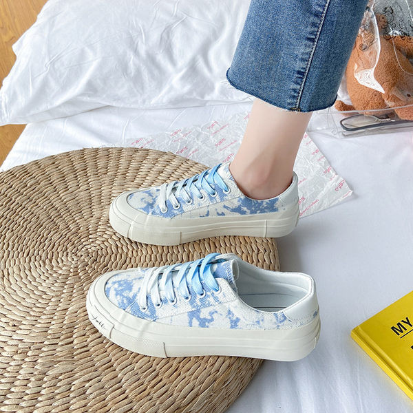 Naiste vabaaja tossud värvilise prindi ja paeltega