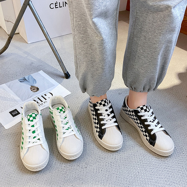 Lameda tallaga naiste ruuduliste tossude uus mudel