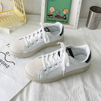 Lameda talla ja paeltega kunstnahast tossude uus mudel