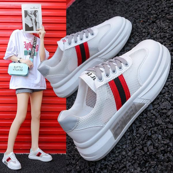 Νέο μοντέλο γυναικεία αθλητικά  παπούτσια με χρωματιστές ρίγες στο πλάι 