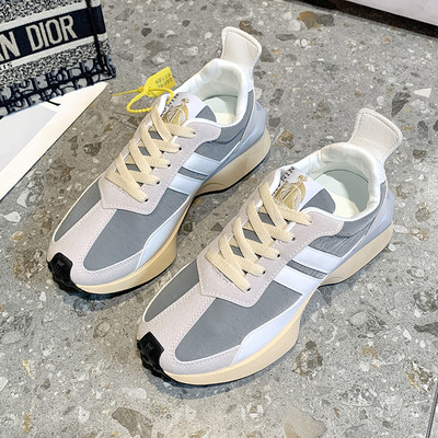 Uus mudel naiste paeltega tossud - retro stiilis