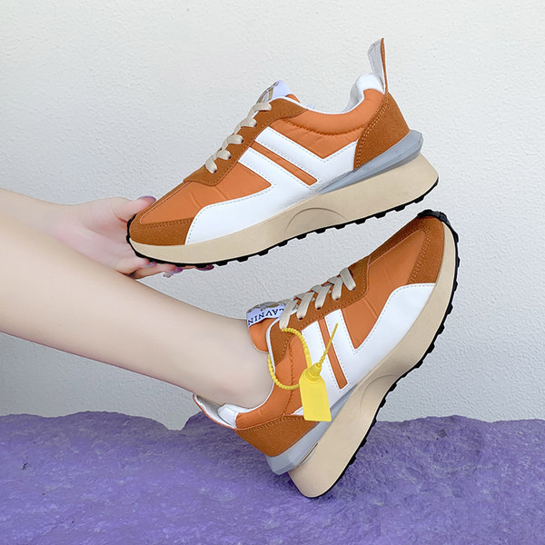 Uus mudel naiste paeltega tossud - retro stiilis