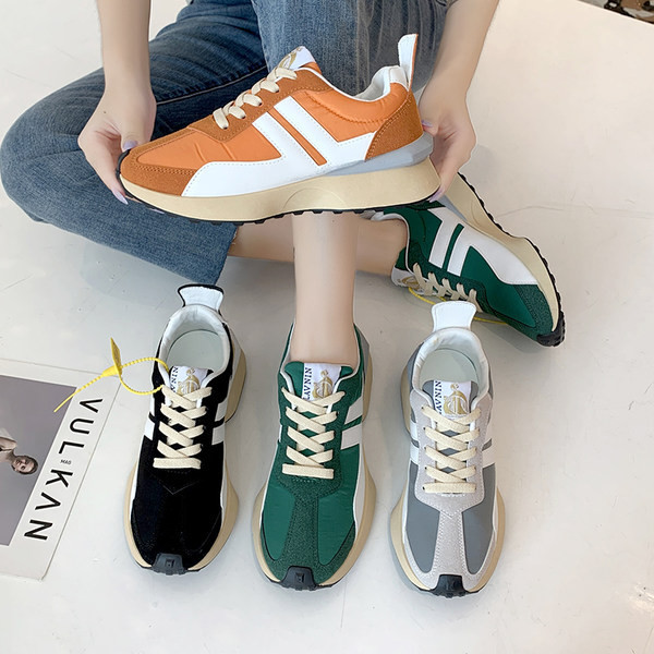 Uus mudel naiste paeltega tossud - retro stiilis