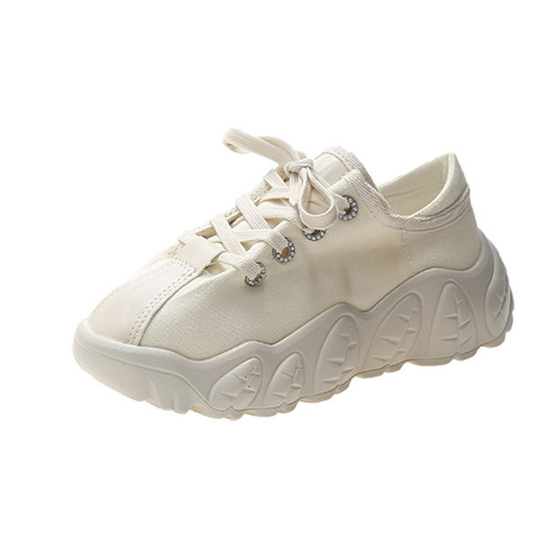 Kareda talla ja paeltega naiste tekstiilist tossud